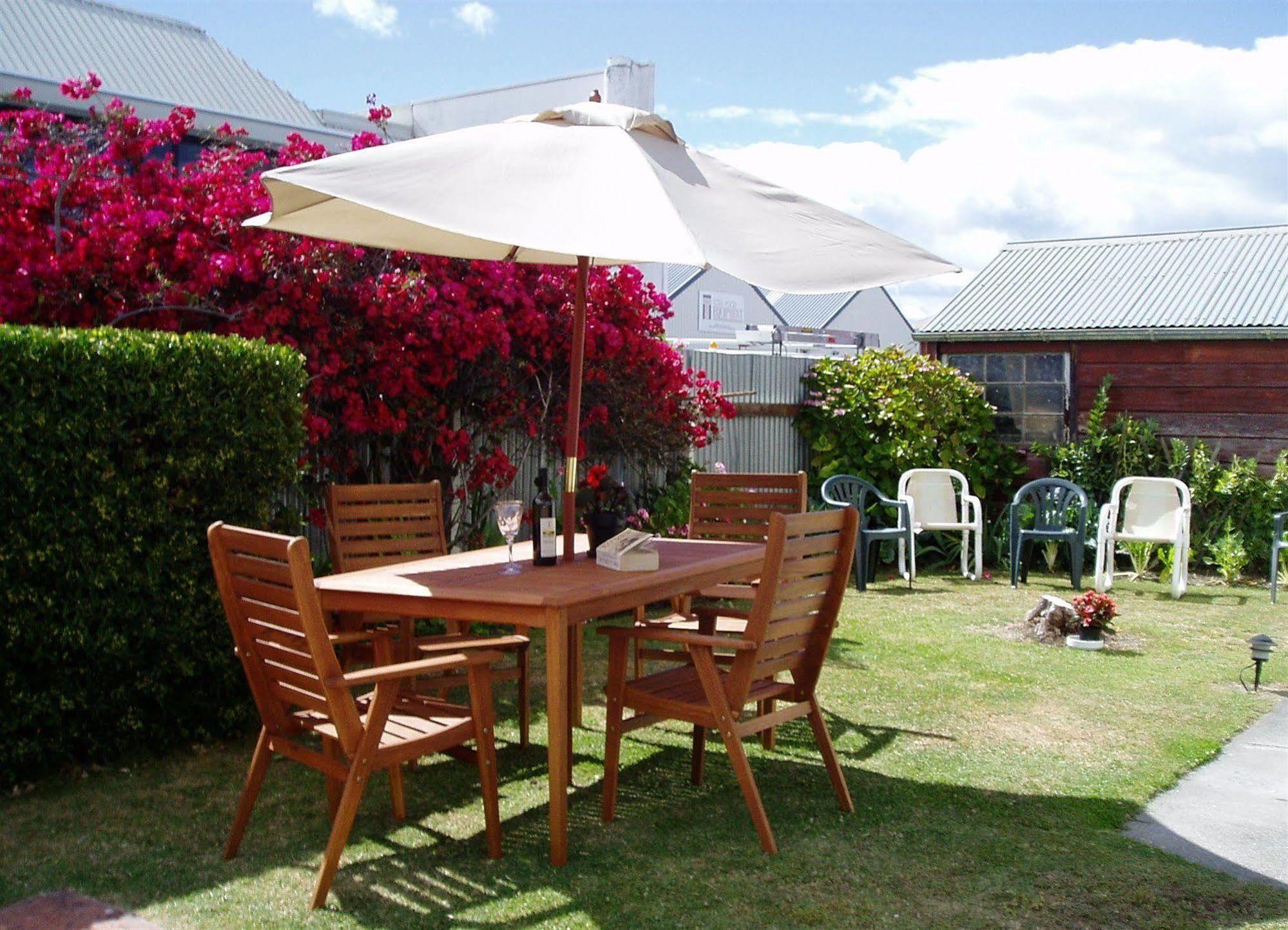 City Close Motel Napier Esterno foto