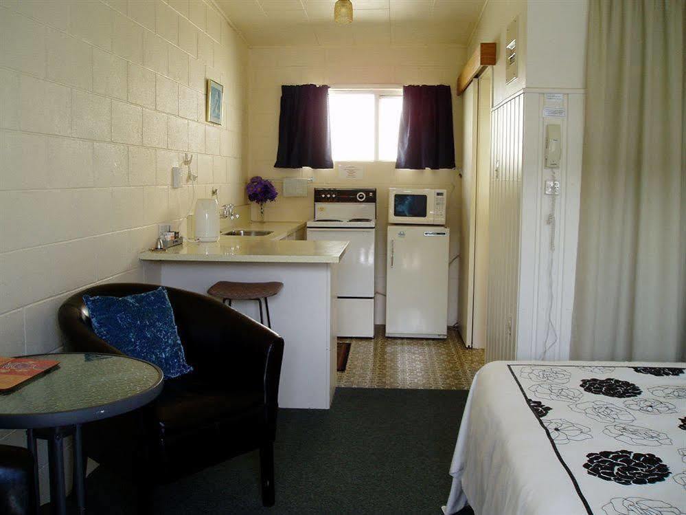 City Close Motel Napier Esterno foto